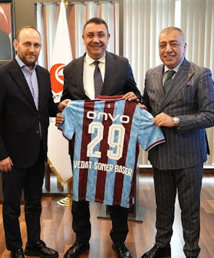 Trabzonspor Yönetiminden Gümüşhane Valisi Cevdet Atay’a Anlamlı Ziyaret