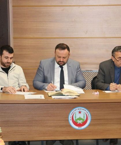 Of’ta Erkek öğrenciler arası Kuranı Kerimi güzel okuma yarışması düzenlendi