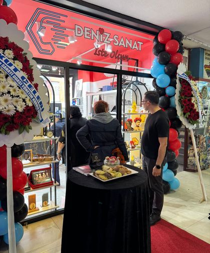 Trabzon’da Sanatın Yeni Adresi! “Deniz Sanat” Kapılarını Açtı