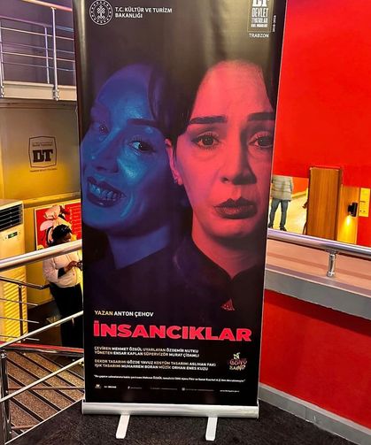 Trabzon Devlet Tiyatrosu İnsancıklar Oyunu ile Gümüşhane Turnesine Çıktı