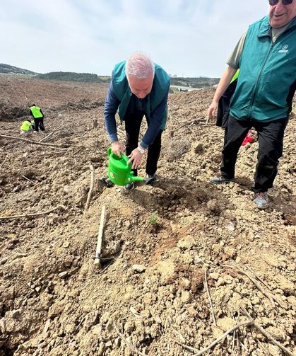 Fidan Bağışıyla Hatıra Ormanı Oluşturan Öğrenciler Takdir Topladı