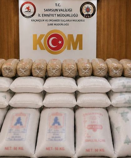 Kamyonette 770 kilogram kaçak tütün ele geçirildi