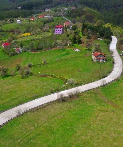 Ordu'da beton yol çalışmaları sürüyor