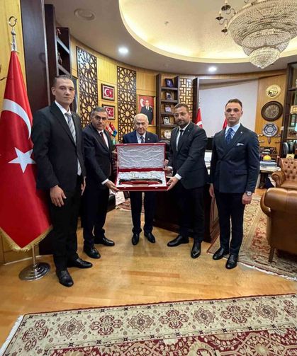 Samsun heyeti, MHP lideri ile buluştu
