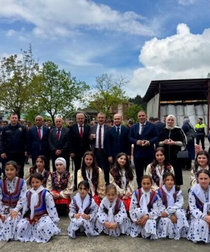 Trabzon'da 'Hayrat 1. Çay Hasadı Festivali' düzenlendi