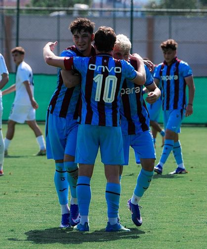 Trabzonspor U19 Manisa FK’yı Farklı Geçti: Bordo-Mavili Gençler Finale Yükseldi