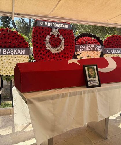 Şehit Polis Serkan Hızlı Dualarla Son Yolculuğuna Uğurlandı