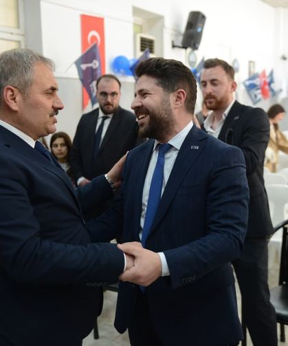 Anahtar Parti Maçka Kongresinde Köksal Danışmaz Yeniden Başkan Seçildi