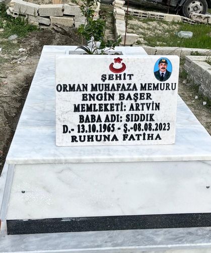 Artvin'de şehit mezarlarının bakımı yapıldı