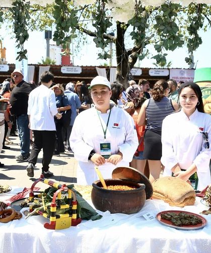 Giresun'un 'yeşil lezzetleri' gastronomi festivalinde tanıtıldı
