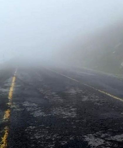 Sahara Geçidi'nde yoğun sis ulaşımı olumsuz etkiledi