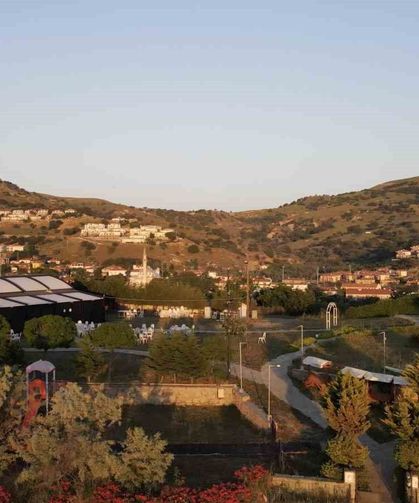 Türkiye'nin en büyük adası Gökçeada'da sezonu açtı, misafirlerini bekliyor