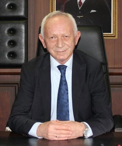 Eski Başkan Ramis Uzun’dan Başkan Erdem’e Sert Yanıt: Ayna çatlağı