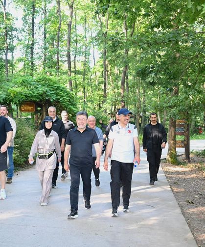 Bakanlar Sabah Sporunu Doğayla İç İçe Yaptı