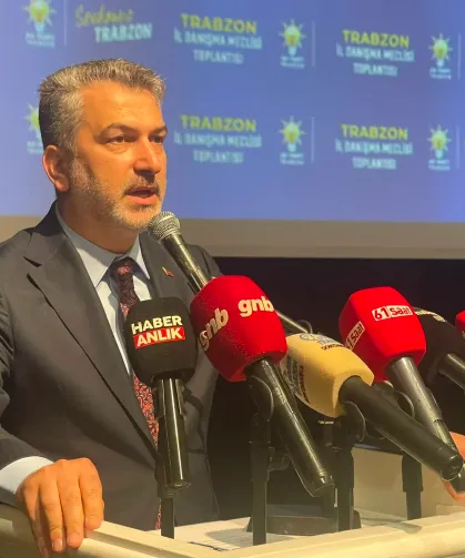 AK Parti Trabzon’da Birlik Mesajı: Danışma Meclisi Yoğun Katılımla Toplandı