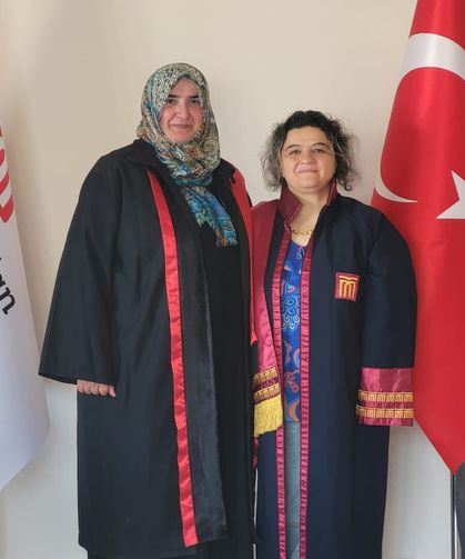 Suna Allahverdi 50 Yaşında Yüksek Lisansını Tamamladı