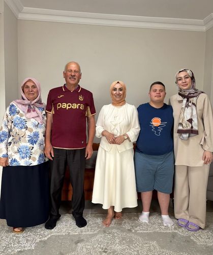 Ayfer Cihan’dan Fedakâr Babalara Vefa: “Her Zaman Yanlarındayız”
