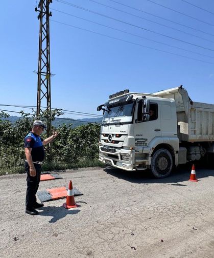 Ordu'da ağır tonajlı araçlar denetlendi