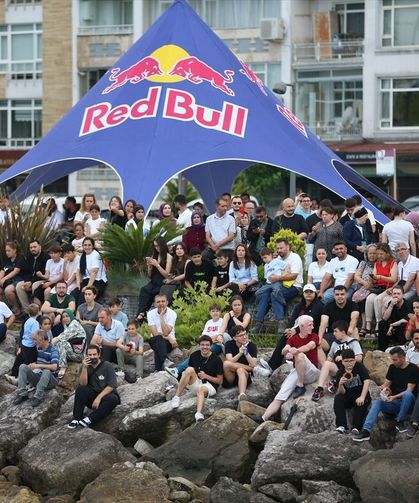 Red Bull 'Yağlı Direk' etkinliği Ordu'da gerçekleştirildi
