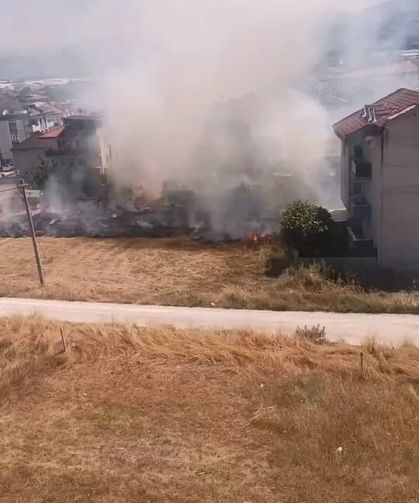 Anız yangınında 20 dönüm tarım alanı yandı