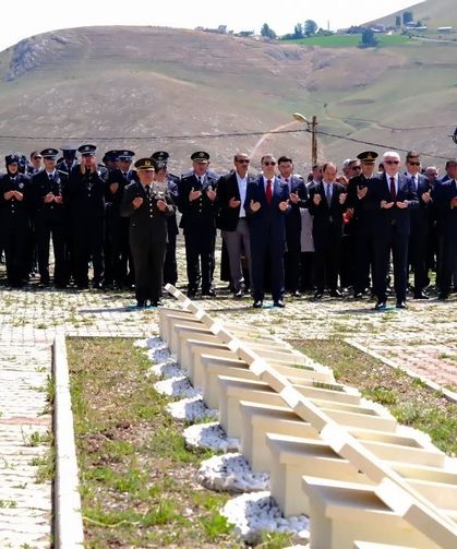 Bayburt'ta 15 Temmuz şehitleri dualarla anıldı