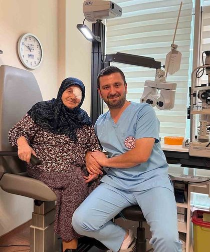 Gözlerine ışığı bu kez doktor torunu verdi