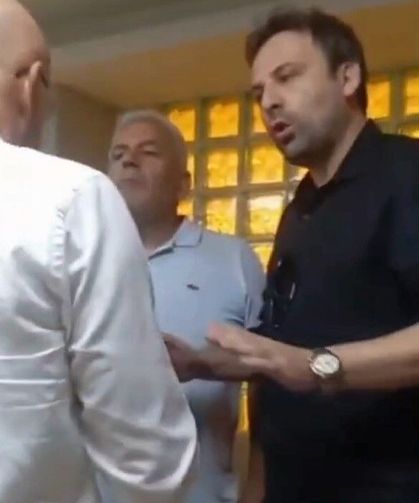 Samsun'da CHP İl Başkanlığı'nda 'devir-teslim' gerginliği