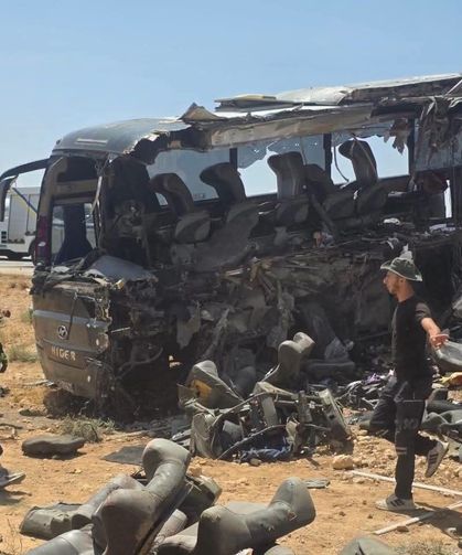 Suriye'de iki otobüs kafa kafaya çarpıştı: 35 ölü, 30 yaralı
