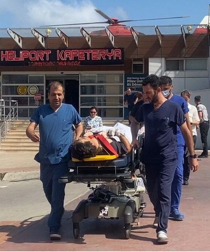 Vurulan gemideki iki yaralı mürettebat Samsun'a getirildi