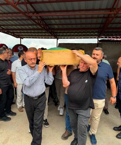 Hami Sert Hayatını Kaybetti: Sevenleri Cenazede Buluştu