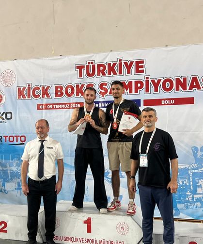 Ortahisar Belediyesi Sporcularından Türkiye Kick Boks Şampiyonası’nda Çifte Zafer