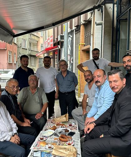Ertuğrul Gazi Konal Güne Esnafla Başladı