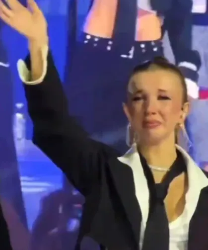 Manifest Dağılıyor Mu? Konserde Gözyaşları Dikkat Çekti