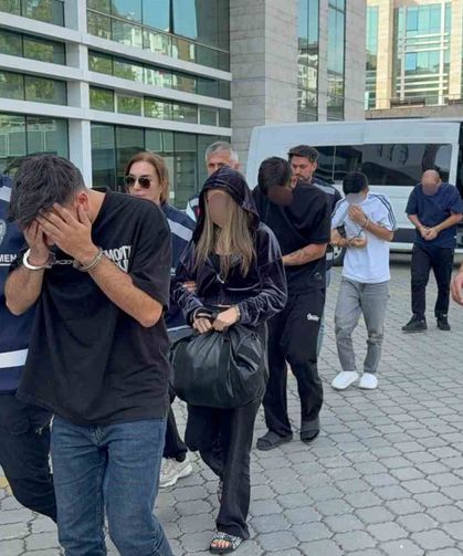 Bölgemizde fuhuş çetesine operasyon: 3 kadın kurtarıldı, 5 gözaltı