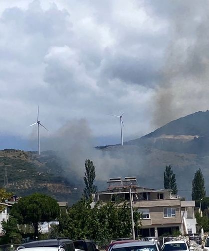 Narlı'daki yangınına havadan ve karadan müdahale ediliyor