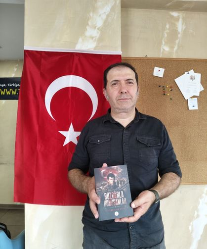 30 yıl sakladı, şimdi kitap oldu: Günlüklerde o yılları anlattı