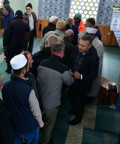 Vali Tahir Şahin Kadırga’daki Fetih Cuması programına katıldı