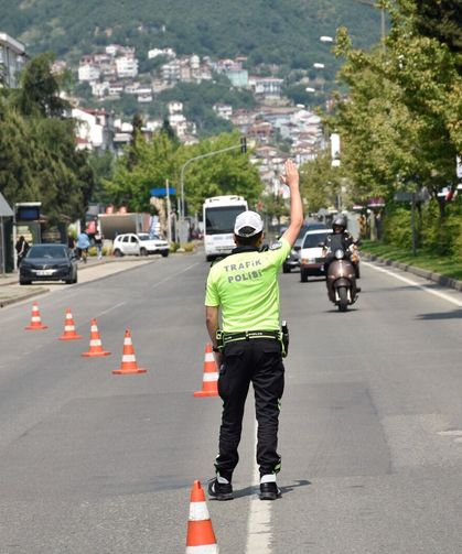 Bölgemizde trafik denetimi: 16 binden fazla araç kontrol edildi