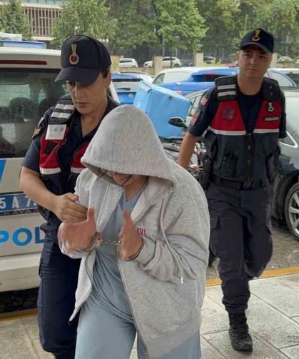 16 suçtan aranan kadın, jandarmanın kimlik kontrolünde yakalandı