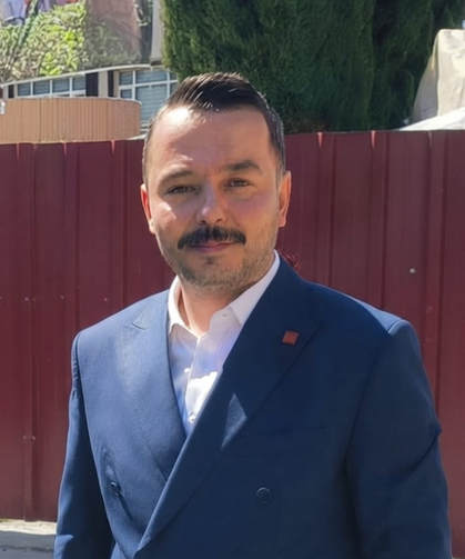 Yeni Parti Of’ta Semih Abdik Hamlesi: Adaylığını Resmen Açıkladı