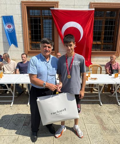 Cami Altındaki Salondan Türkiye Şampiyonluğu Çıktı: Kamil Büyükdağ Pes Etmedi