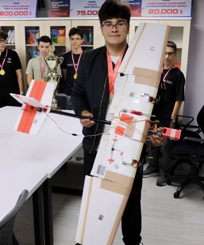 Trabzonlu Öğrenciler Pes Etmedi! 11'inci İha İle Türkiye Şampiyonu Oldular