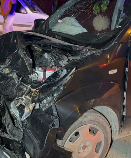 Samsun'da İki Araç Çarpıştı! 5 Kişi Hastanelik Oldu