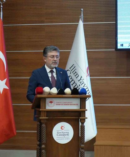 Bakan Yumaklı: 'Gençlerimizin milli, manevi değerlerle en donanımlı bir şekilde yetiştirilmesi bizim temel önceliğimiz'