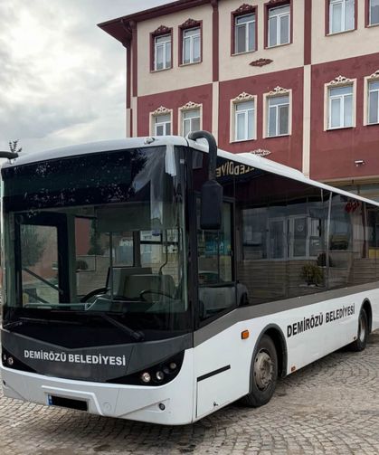Demirözü Belediyesinden öğrencilere ücretsiz ulaşım hizmeti