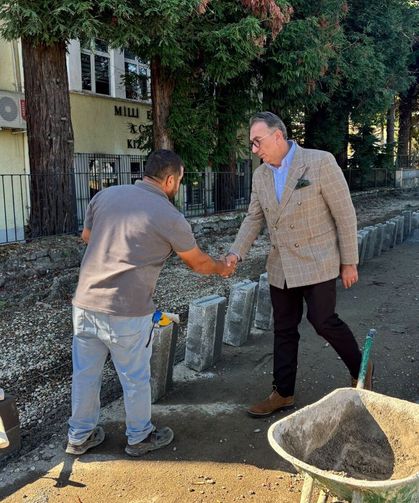 Sürmene'de Hafta Sonu Şantiye Mesaisi! Azizoğlu Sahada