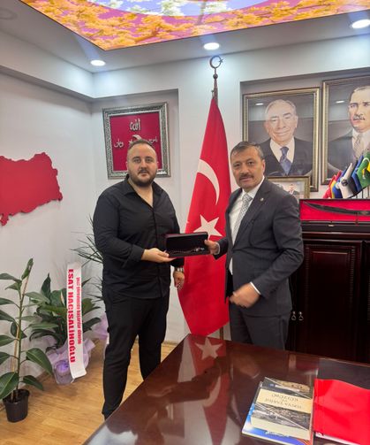 MHP Trabzon İl Başkanı Alper Hacısalihoğlu'na Akçaabatlı Minibüsçülerden Ziyaret!