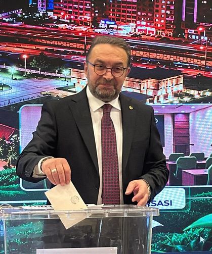 Rize Ticaret Borsası’nda Tam Mutabakat: Erdoğan 105 Oyun Tamamını Aldı