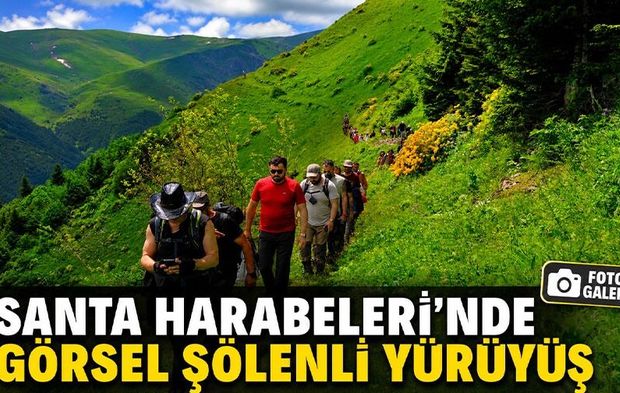 Gümüşhane’nin Saklı Güzelliği Santa’da Doğa Yürüyüşü: Katılımcılar Manzaraya Hayran Kaldı