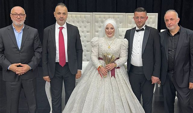 Keleş Ve Arslan Aileleri Evlatlarını Evlendirdi